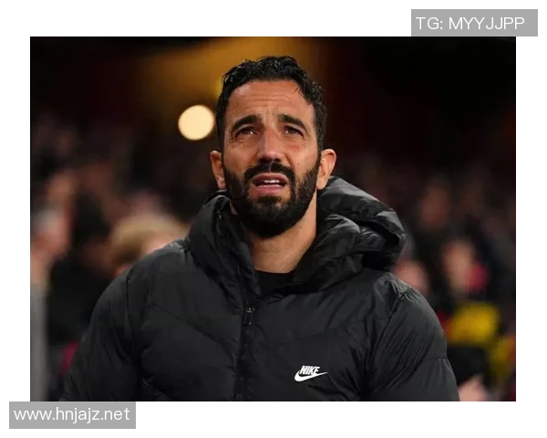 逆风翱翔:阿莫林40岁遭7万球迷嘘,名宿质问,他为何仍旧坚持? 逆风翱翔:阿莫林40岁遭7万球迷嘘,名宿质问,他为何仍旧坚持?